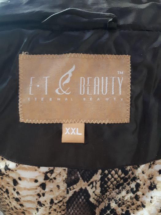 Куртка женская теплая.