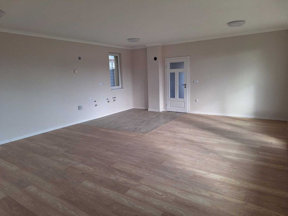 Продава се Къща в Варна, м-т Траката - 150 кв.м за 2600 €/кв.м - Снимка #5