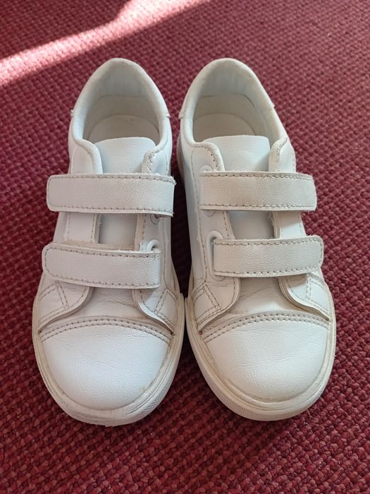 Маратонки - 6 евро/2 бр.