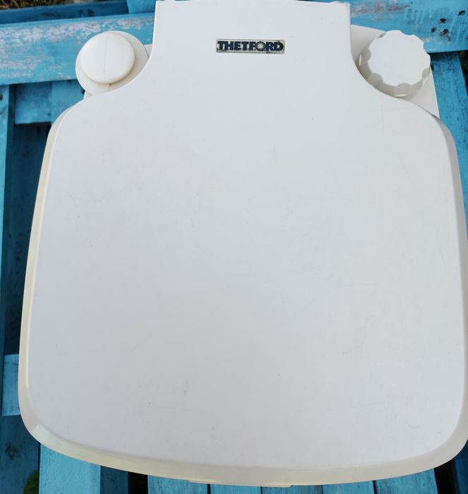 Преносима химическа тоалетна Thetford Porta Potti 165