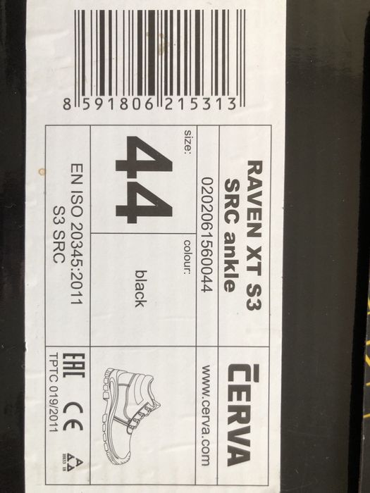 Bocanci de protectie CERVA, marime 44, NOI