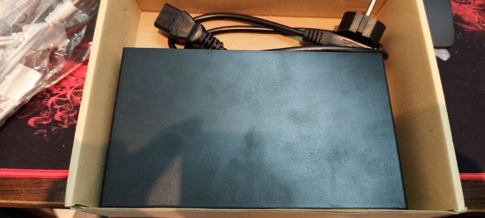 POE Суич 6+2 порта