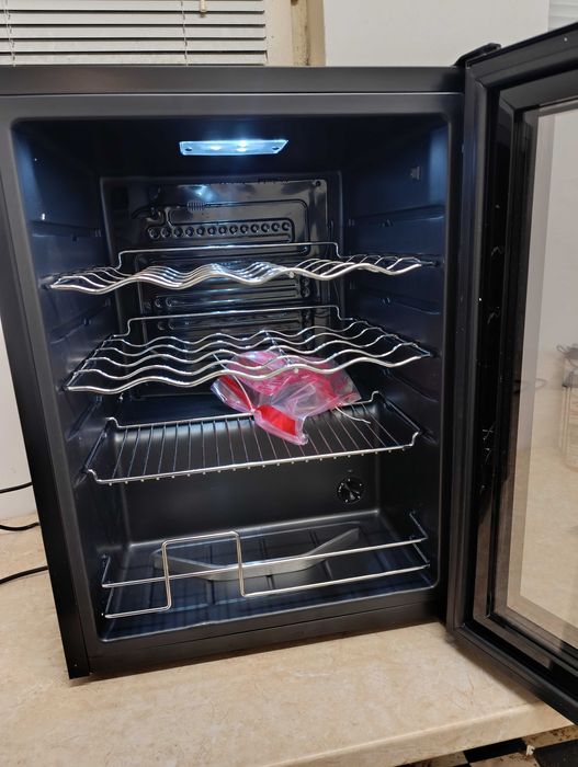 Beersafe XL Onyx хладилник за напитки