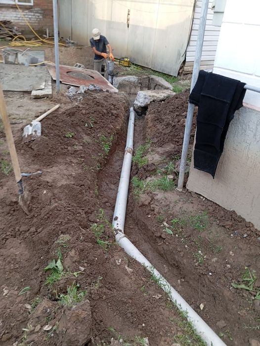 Копаем  траншеи, септик, туалет