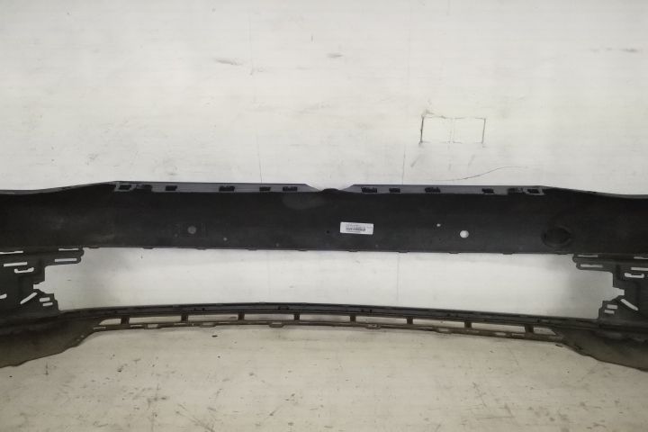 Предна броня Оригинална Със Сензори И Миещи Устройства В Добро Състоян