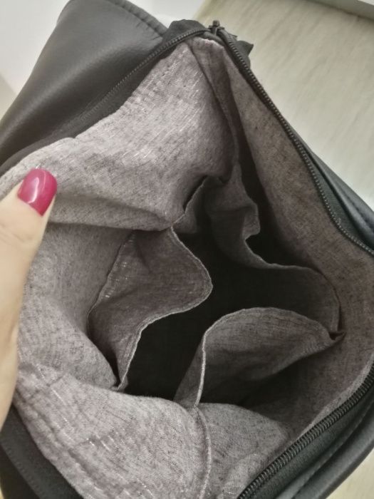 Дамска раница чанта bardobags с ръчнорисуван абстрактен принт