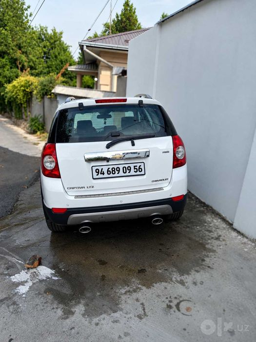Chevrolet Captiva 2 / 2011-yil / Oq rang / 4 ta yangi balon