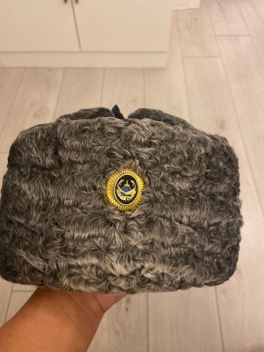 Продам шапку каракулева шапка я