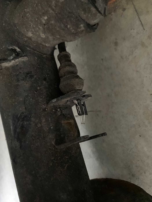 amortizor dreapta fata eletric Audi A4 B8/A5 8F0413030