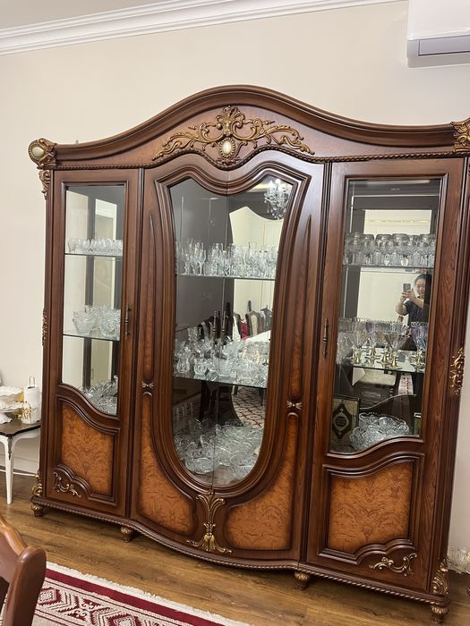 Витрина в отличном состоянии