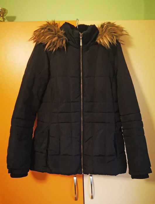 Дамско топло яке с качулка