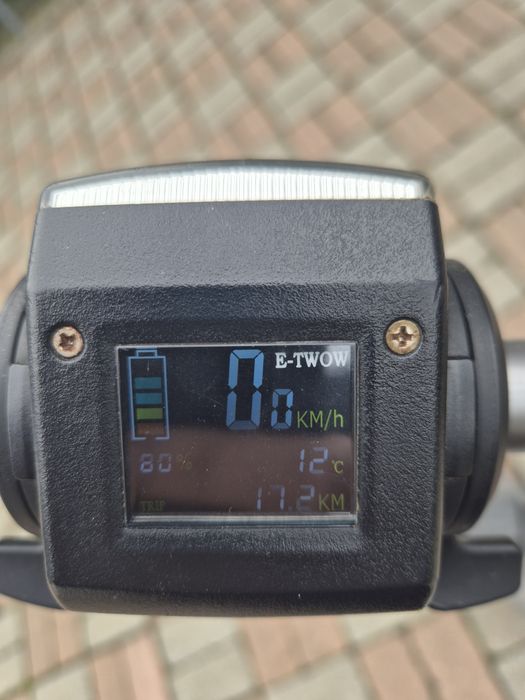 Trotineta e TWOW booster