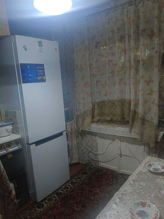 продам 2х комнатную момышулы 30а