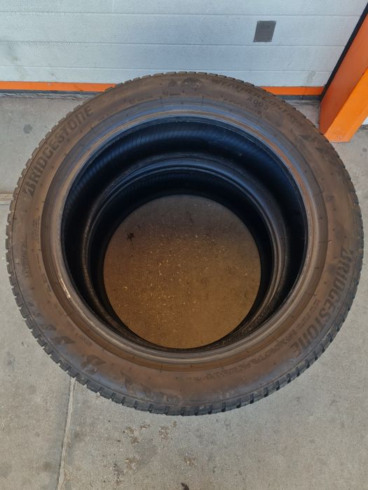 Всесезонни гуми 2 броя BRIDGESTONE WeatherControl A005 235 50 R19 дот 2923