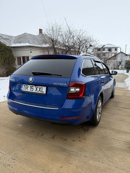 Skoda  Octavia 2019 / 1.6 TDI / Distronic / Sistem audio Canton