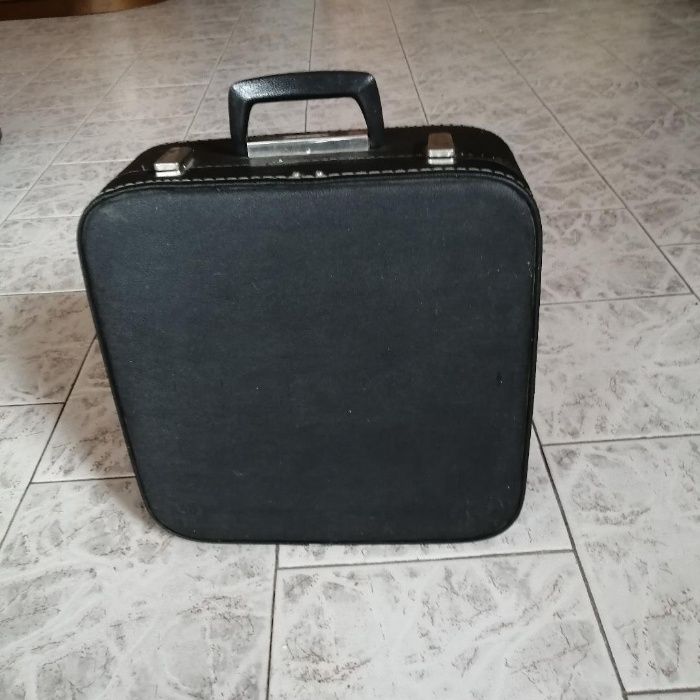 Механична пишеща машина ERIKA.