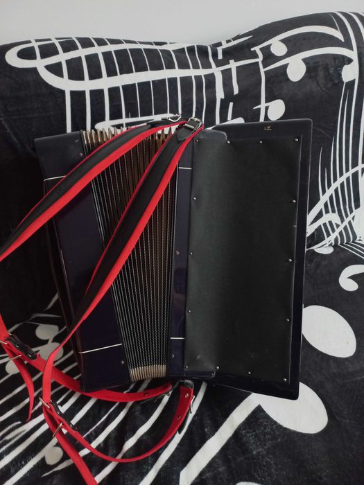 acordeon HOHNER 80 basi