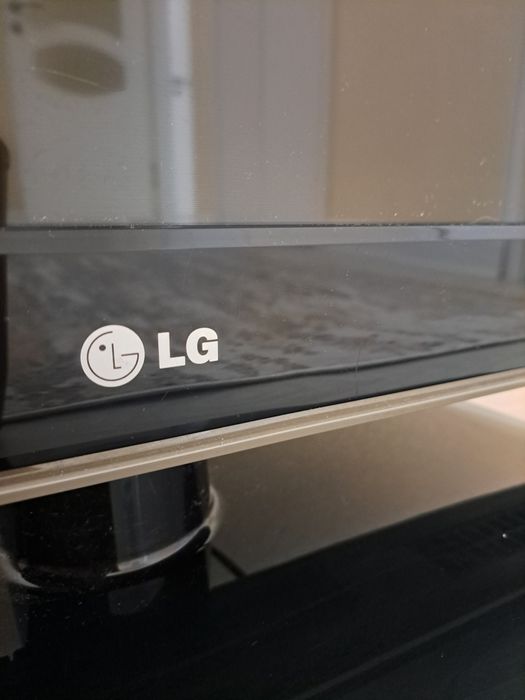 Продам телевизор LG