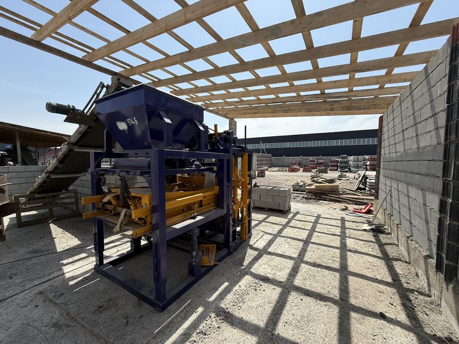 Станок для производства сплитерных блоков