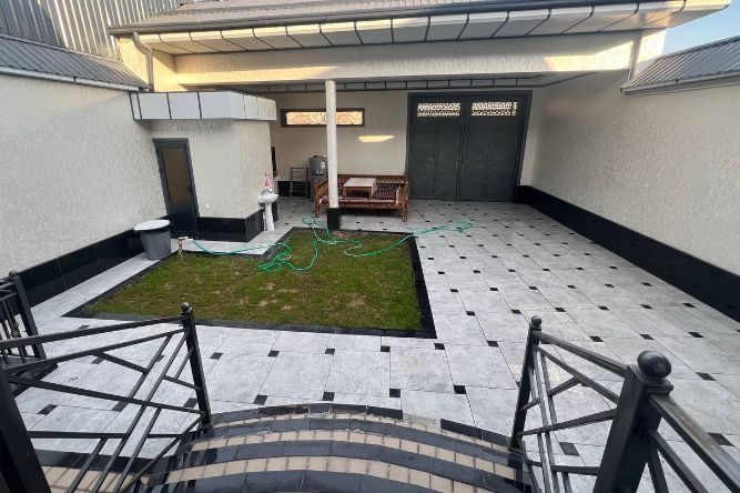 Евро участка сотилади Учкахрамон!!!