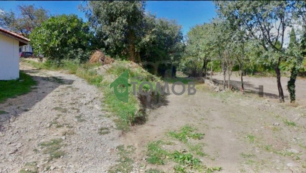 Парцел със становище за ток и вода в село Хрищени