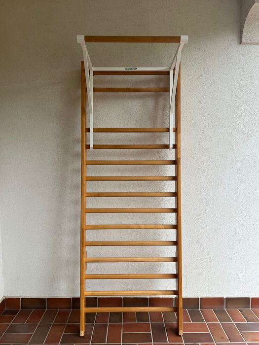 Spalier gimnastică