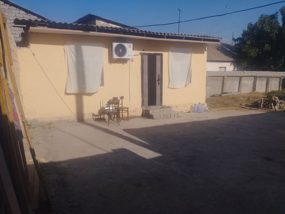 Hovli joy sotiladi Nurafshonda
