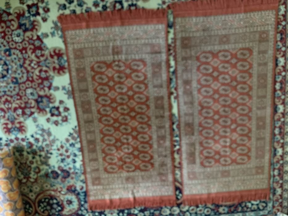 Ковры 2 шт.        .