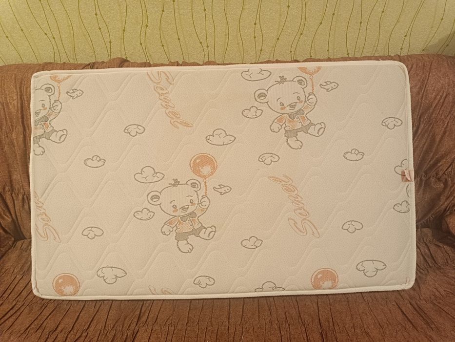 Детски матрак двулицев