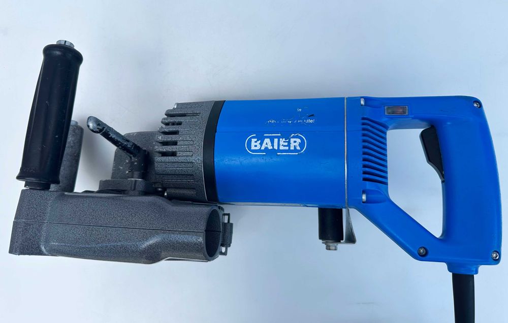 Baier BDN 466/6 - Професионална фреза за канали 2400W 150мм