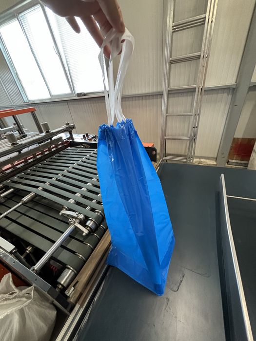 Машина лепачка за пликове