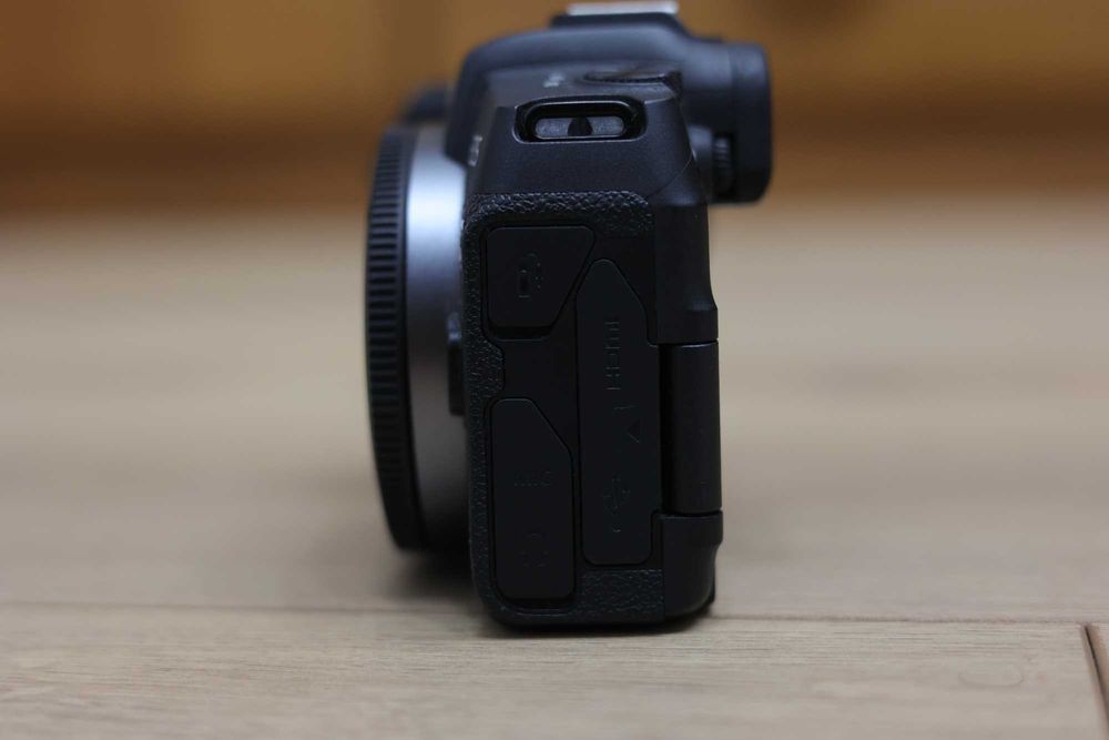 Canon EOS RP Body - Doar 5.000 cadre, ca NOU