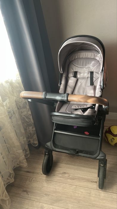 Всесезонная коляска Tomix Mirage