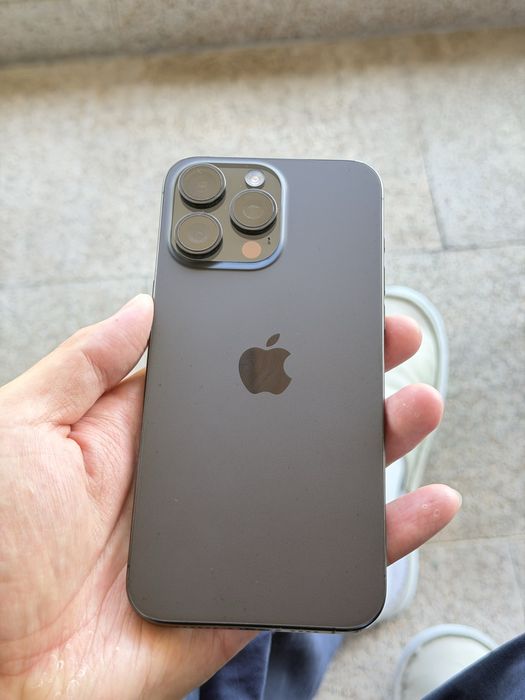 iPhone 15 Pro Max