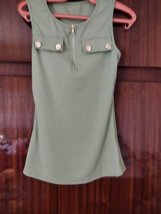 Елегантна дамска блуза без ръкави потник