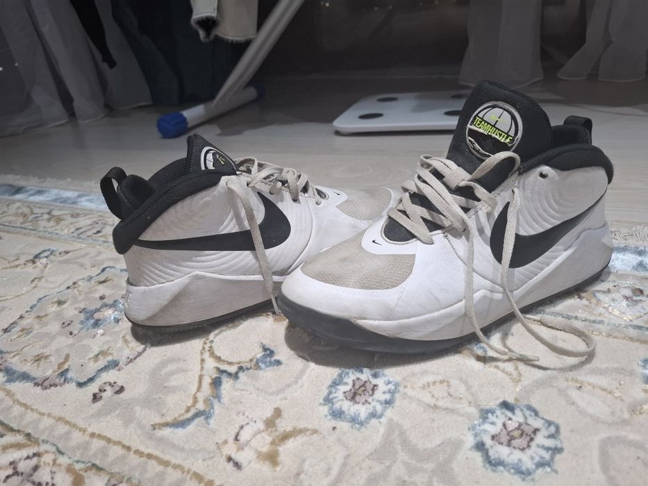 Nike TeamHustle Размер38-39