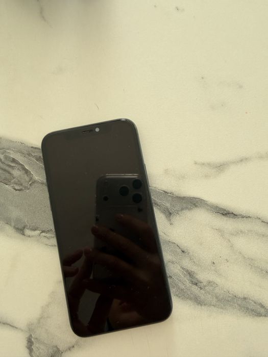 Продам Iphone 11 pro