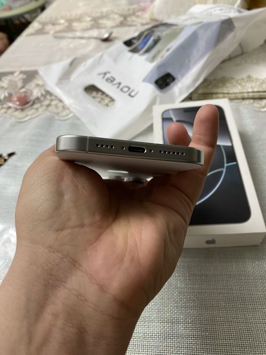 Iphone 16 pro max 256 gb