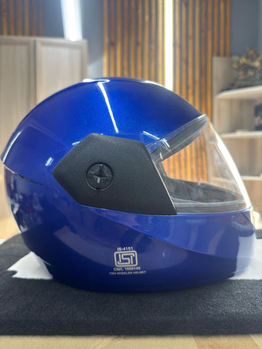 Продается мотошлем почти новый