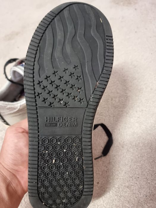 Sneakers Tommy Hilfiger 40