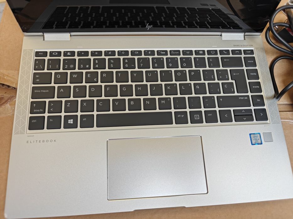 УлтраБук / Лаптоп HP Elitebook Тъч Екран 14" IPS FHD, i5,16 RAM