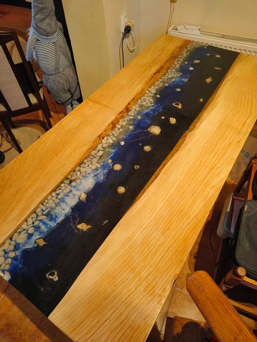 Masa Living Lemn masiv (Frasin) + Rasina epoxidica - model unic