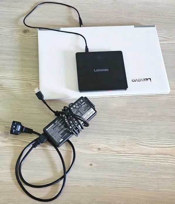 Лаптоп Lenovo IdeaPad 700-15ISK