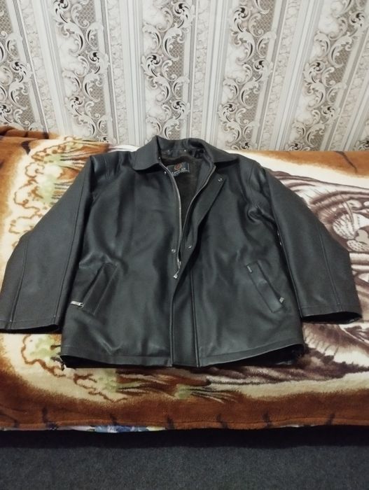 Продам куртку кожзам