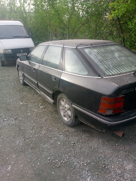 Ford va Ford skarpion