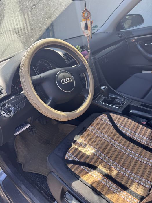 AUDI A4 2002 — imagine 4