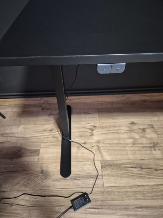 Birou negru reglabil JYSK 70 x 140 cm