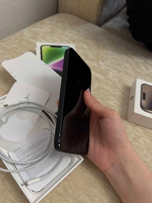 Айфон 14 хорошом состояни
