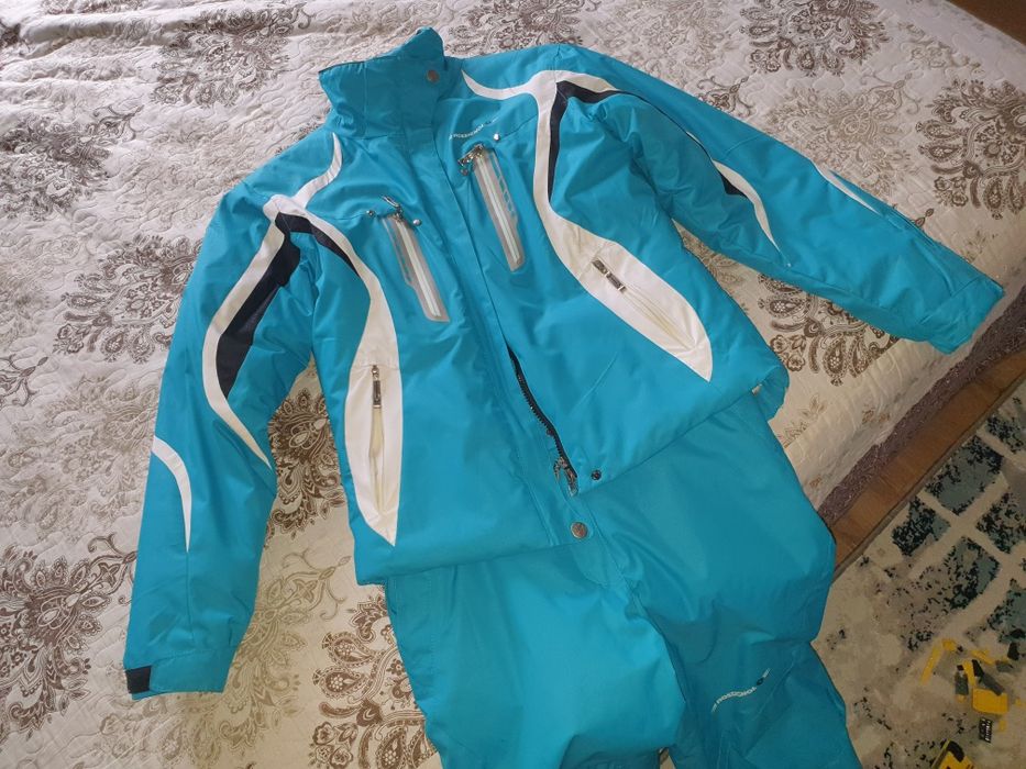 Продам лыжный костюм размер М