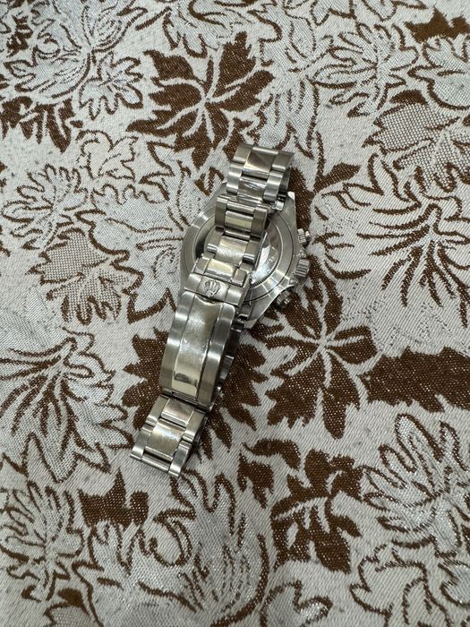 Часовник rolex..